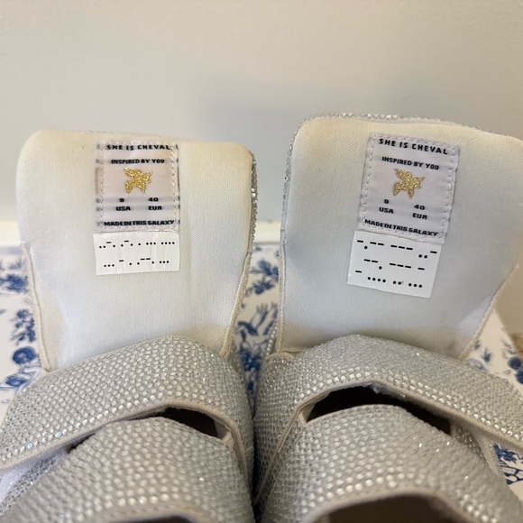 She Is CHEVAL Gunna Be A Supermodel Silver Sparkly Sneakers - Totally Buggin - 8 - Picture 10 of 16